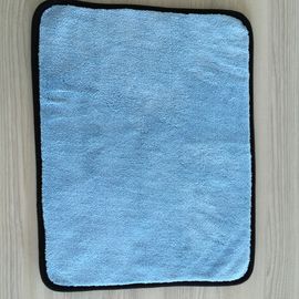 Handdoek van de de Vachtstof van het Microfiber de Super Dikke Koraal voor Auto Schoonmakende Doek met Zwarte Bordure-Rand