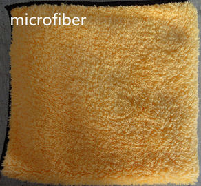De Stikkende Hand die van de koraalvacht Microfiber-Sportenhanddoek 40*40cm schoonmaken Gele 300gsm